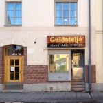 Han säljer sitt guldläge
