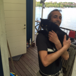 ”Det finns ju ingen tvättmaskin ombord så det är lite trixande”