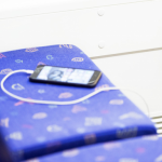 Ladda din telefon på pendeltåget