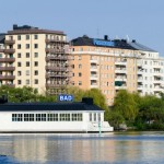 M: ”Sälj Liljeholmsbadet till privat aktör”