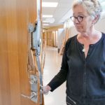 ”Jag får en olustig känsla, otrygghet och jag blir förbannad”