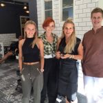 ”Folk kommer förbi och vinkar”