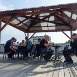 ”Vi åker hit för terrassens skull”