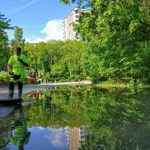 VIDEO: Blommensbergsvägen översvämmades vid vattenläcka