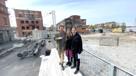 Grupp med arkitekter och bebyggelseantikvarie