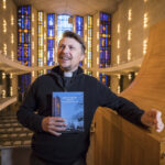 Ny bok lyfter fram arkitekten bakom Uppenbarelsekyrkan