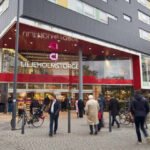 Liljeholmsgallerian: Datorbutik stänger – butik för kroppsprodukter expanderar