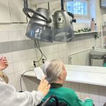 Odengymnasiet samarbetar med äldreboende: Kul att få komma hit