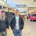 NOMINERAD: Bröder driver anrika bilverkstaden i Västertorp: Här är inget omöjligt