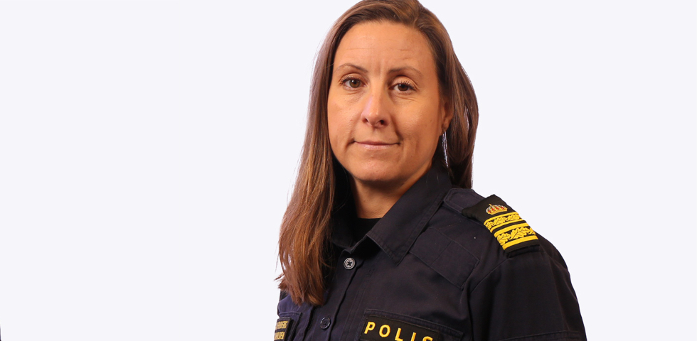 polis kvinna