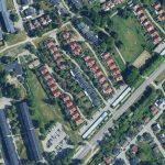 Tre kedjehus i Fruängen byter ägare