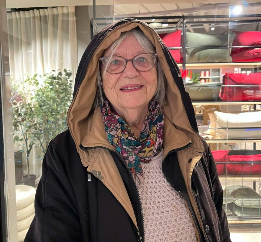 Monica, Solberga