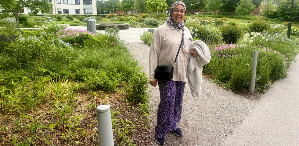 Nadia vid Perennparken i Skärholmen.